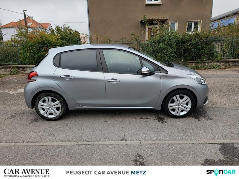 Used PEUGEOT 208 1.2 PureTech 82ch E6.c Signature 5p 2019 Gris Artense € 9299 in Metz