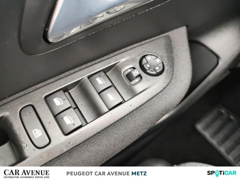 Occasion PEUGEOT 208 1.2 PureTech 100ch S&S Active Pack 2022 Blanc Banquise (O) 12089 € à Metz