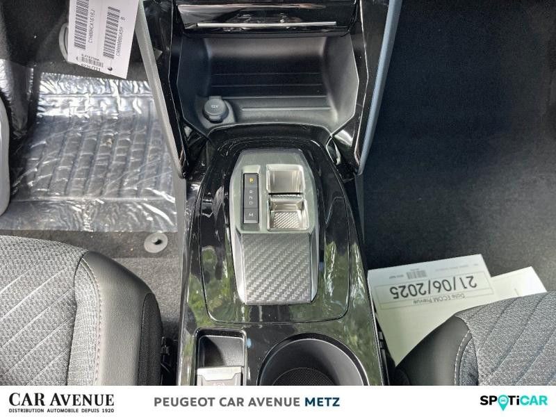 Occasion PEUGEOT 2008 1.2 Hybrid 145ch Allure e-DCS6 2025 Noir Perla Nera (M) 30197 € à Metz