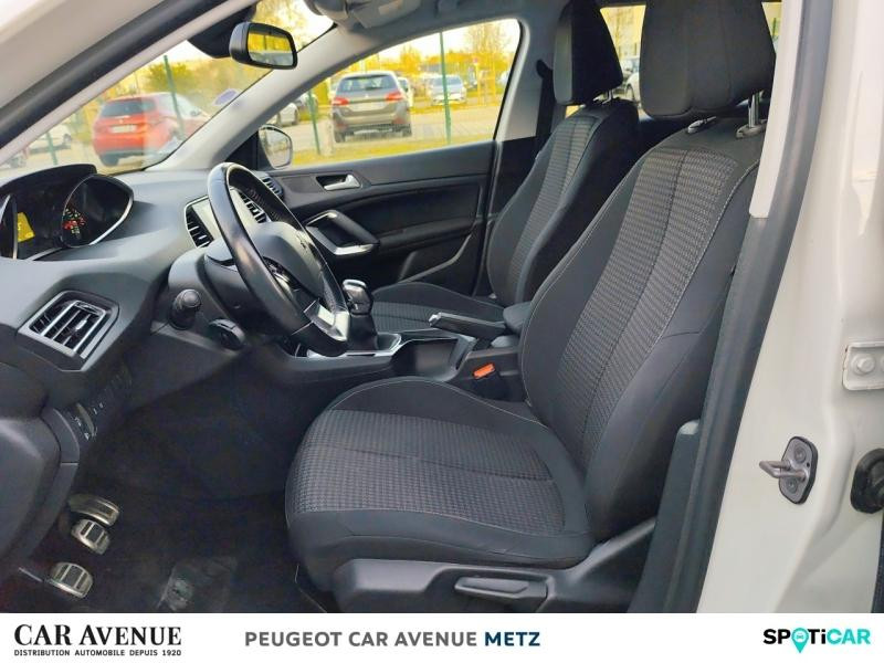 Used PEUGEOT 308 1.2 Puretech 110ch Style S&S 5p 2017 Blanc Nacré € 9990 in Metz