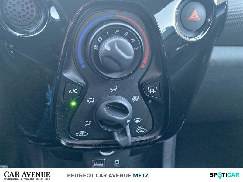 Occasion PEUGEOT 108 VTi 72 Allure S&S 4cv 5p 2020 Gris Carlinite 10590 € à Metz