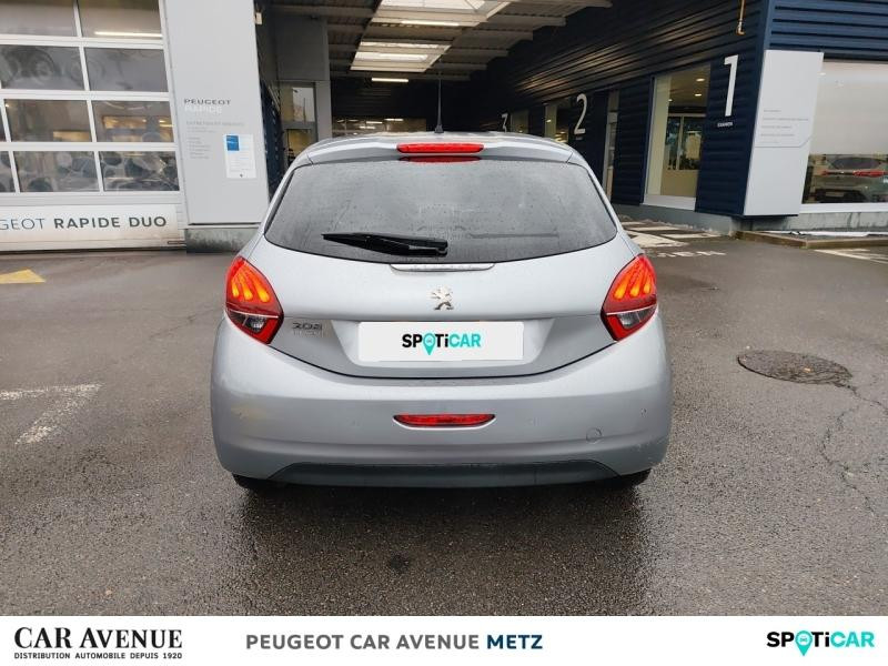 Used PEUGEOT 208 1.2 PureTech 82ch E6.c Signature 5p 2019 Gris Artense € 9990 in Metz