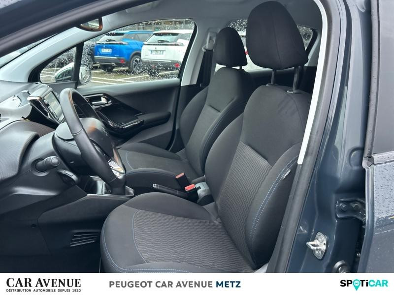 Occasion PEUGEOT 208 1.2 PureTech 82ch E6.c Signature 5p 2019 Gris Platinium 9490 € à Metz