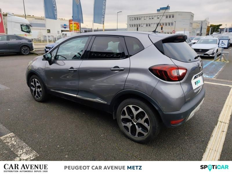 Used RENAULT Captur 1.5 dCi 90ch energy Intens Euro6c 2019 Gris Cassiopée € 13590 in Metz