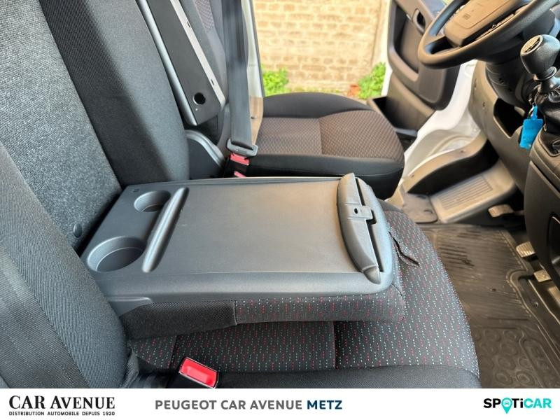 Occasion PEUGEOT Boxer Fg L2H2 3.3 120ch BlueHDi S&S Pack Asphalt 2022 P. opaque blanc icy 21290 € à Metz