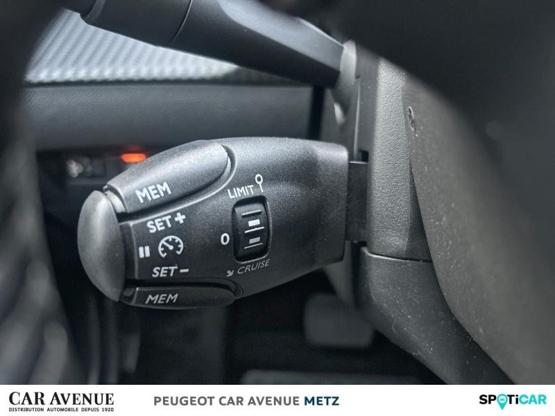 Occasion PEUGEOT 2008 e-2008 136ch Active 2023 Gris Artense (M) 21000 € à Metz
