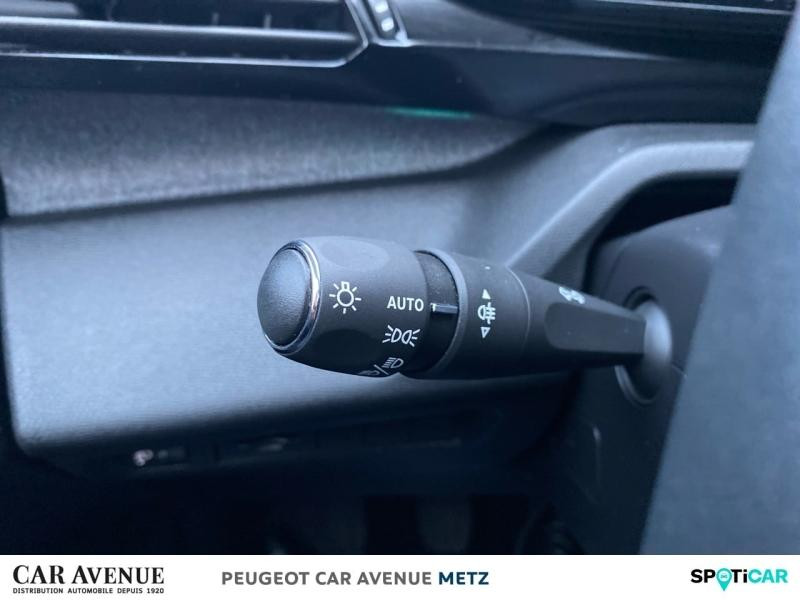 Occasion PEUGEOT 308 1.2 PureTech 130ch S&S Allure Pack 2022 Vert Olivine (M) 17590 € à Metz