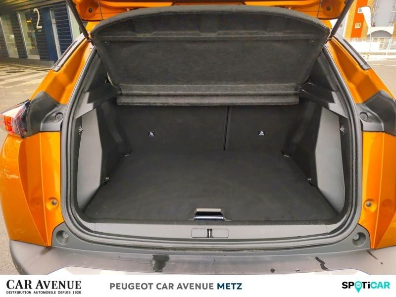 Used PEUGEOT 2008 1.2 PureTech 100ch S&S Allure 5cv 2021 Blanc banquise (O) € 15690 in Metz