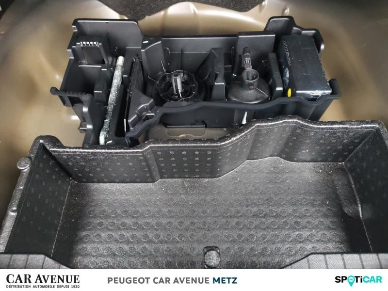 Used PEUGEOT 2008 1.2 PureTech 130ch S&S GT EAT8 2022 Noir Perla Nera (M) € 18290 in Metz