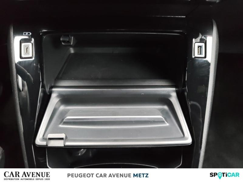 Used PEUGEOT 2008 1.2 PureTech 130ch S&S GT EAT8 2022 Noir Perla Nera (M) € 18290 in Metz