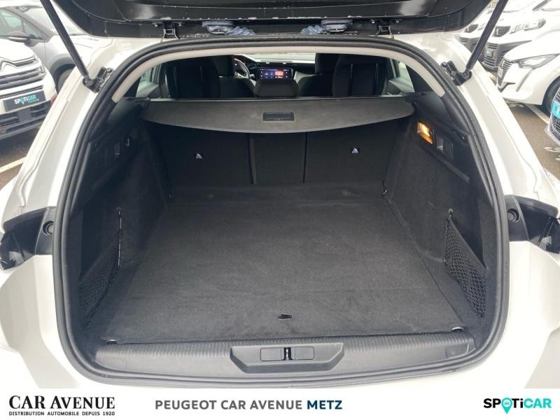 Used PEUGEOT 308 SW 1.5 BlueHDi 130ch S&S Active Pack SW 2022 Blanc Banquise (O) € 15690 in Metz