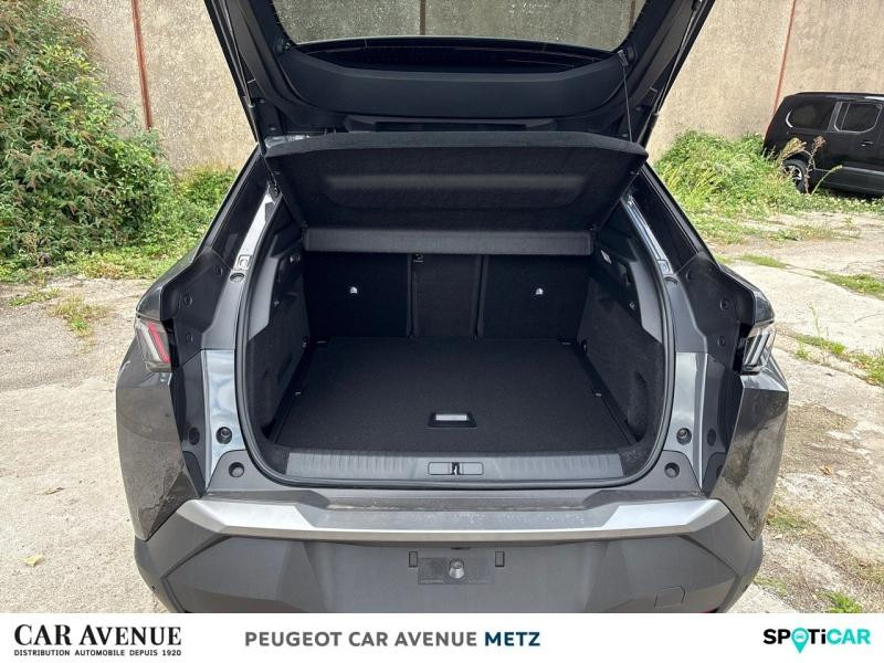 Used PEUGEOT 3008 1.2 Hybrid 145ch Allure e-DCS6 2025 Gris Titane (M) € 37531 in Metz