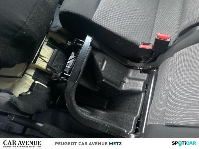 Used PEUGEOT Expert Fg M 1.5 BlueHDi 120ch S&S Premium Standard 2022 P. opaque blanc icy € 21390 in Metz