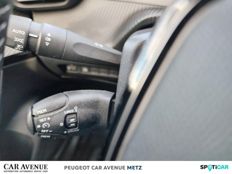 Used PEUGEOT 2008 1.2 PureTech 100ch S&S Allure 2021 Gris Artense (M) € 13590 in Metz