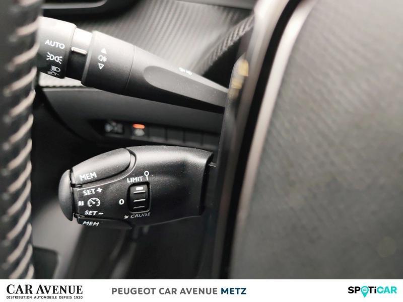 Occasion PEUGEOT 208 1.2 PureTech 100ch S&S Allure 2020 Rouge elixir 11990 € à Metz