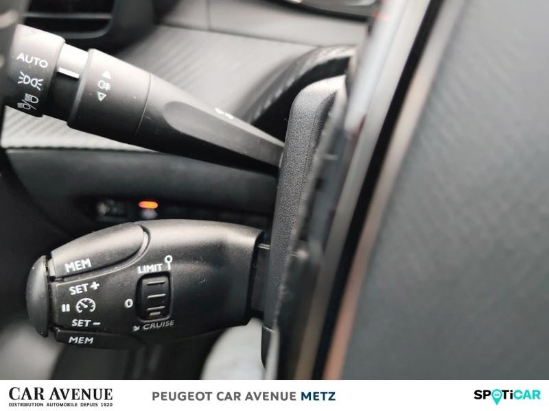 Used PEUGEOT 208 1.2 PureTech 75ch S&S Active 2021 Blanc Banquise (O) € 10790 in Metz