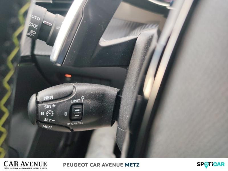 Used PEUGEOT 2008 1.2 PureTech 130ch S&S GT EAT8 2021 Noir Perla Nera (M) € 16790 in Metz