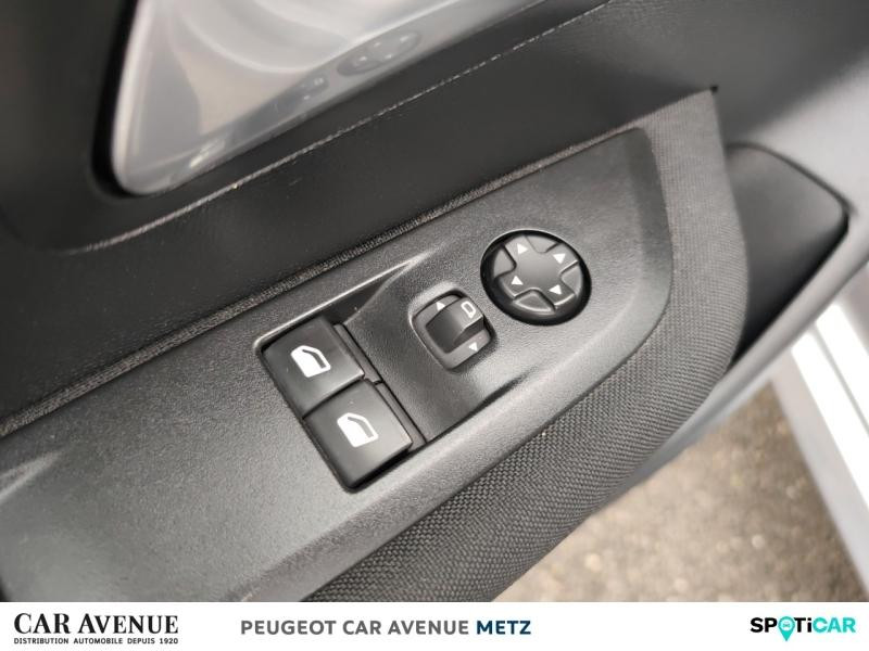 Used PEUGEOT 208 1.2 PureTech 100ch S&S Active Business 2020 Gris Artense € 10790 in Metz
