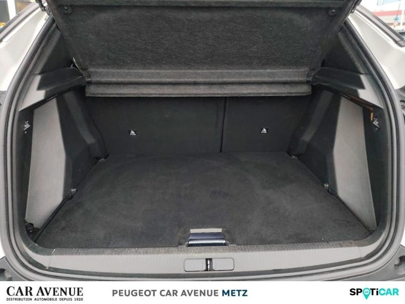 Used PEUGEOT 2008 1.2 PureTech 100ch S&S Allure 2021 Blanc banquise (O) € 15090 in Metz