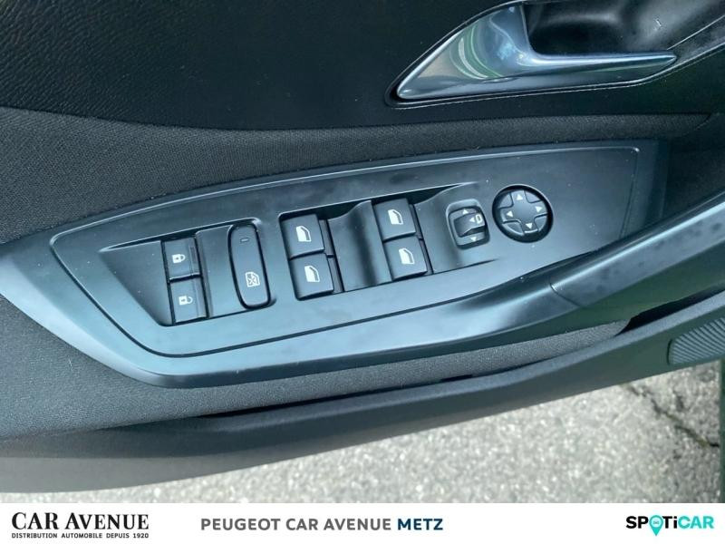 Occasion PEUGEOT 308 1.2 PureTech 130ch S&S Active Pack EAT8 2022 Vert Olivine (M) 19090 € à Metz