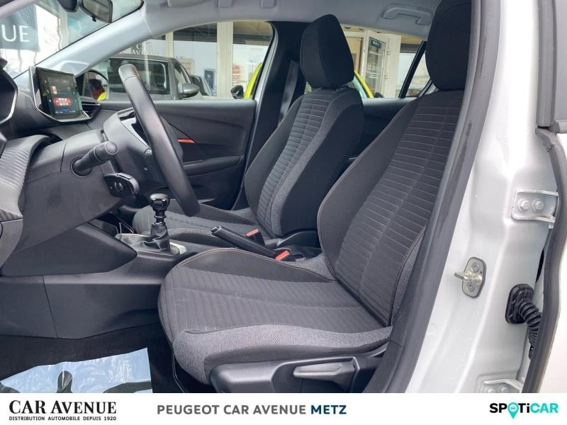 Occasion PEUGEOT 208 1.2 PureTech 100ch S&S Active Business 2021 Blanc Banquise (O) 12200 € à Metz