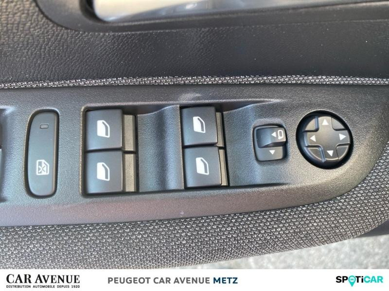 Occasion PEUGEOT 208 1.2 PureTech 100ch S&S Style 2022 Noir Perla Nera (M) 13590 € à Metz