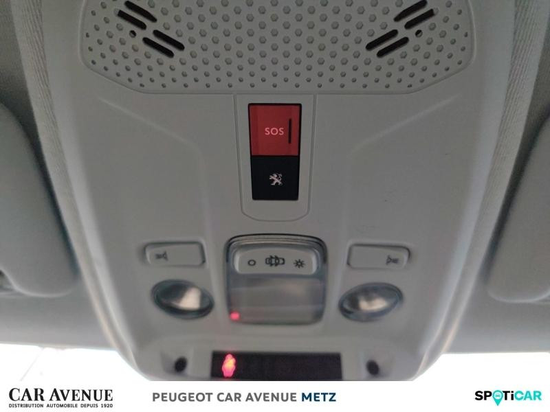 Used PEUGEOT 208 1.2 PureTech 75ch S&S Active 2021 Blanc Banquise (O) € 10990 in Metz