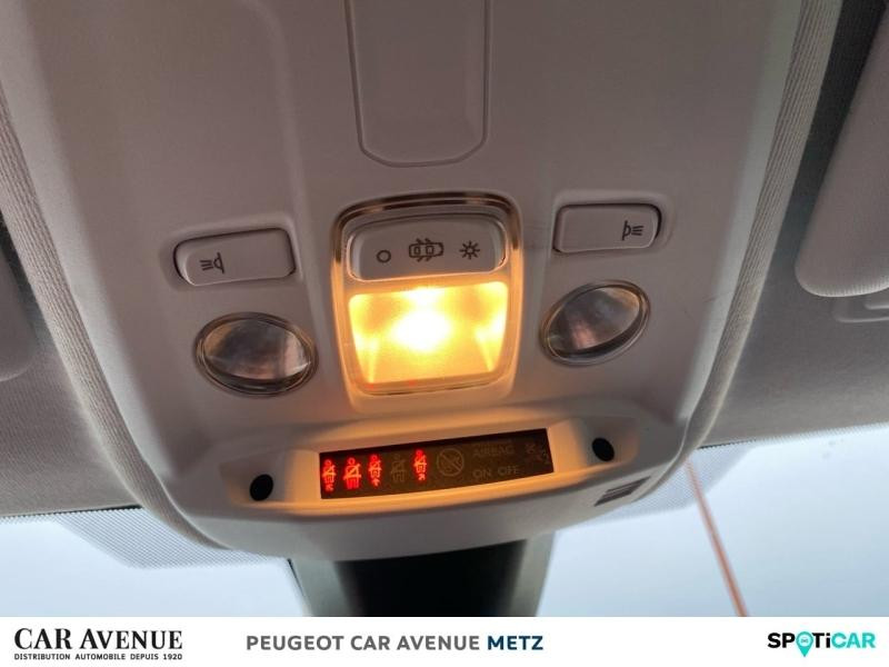 Occasion PEUGEOT 208 1.2 PureTech 75ch S&S Like 2021 Jaune 11390 € à Metz