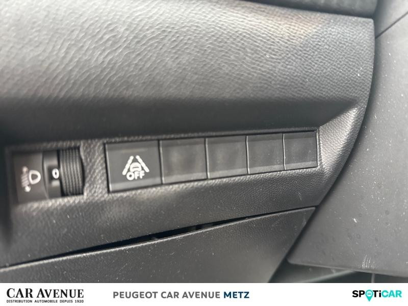 Occasion PEUGEOT 2008 1.2 PureTech 100ch S&S Active Pack 2022 Gris Artense (M) 13990 € à Metz