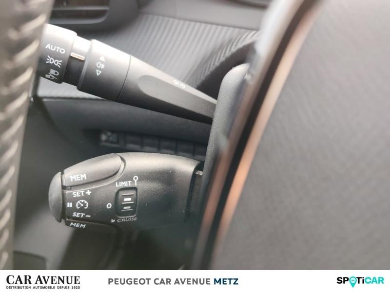 Occasion PEUGEOT 208 1.2 PureTech 100ch S&S Allure 2024 Jaune 15290 € à Metz