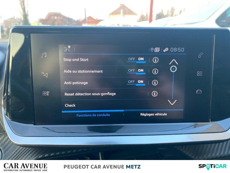 Occasion PEUGEOT 208 1.2 PureTech 100ch S&S Allure EAT8 2022 Bleu Vertigo (V) 14990 € à Metz