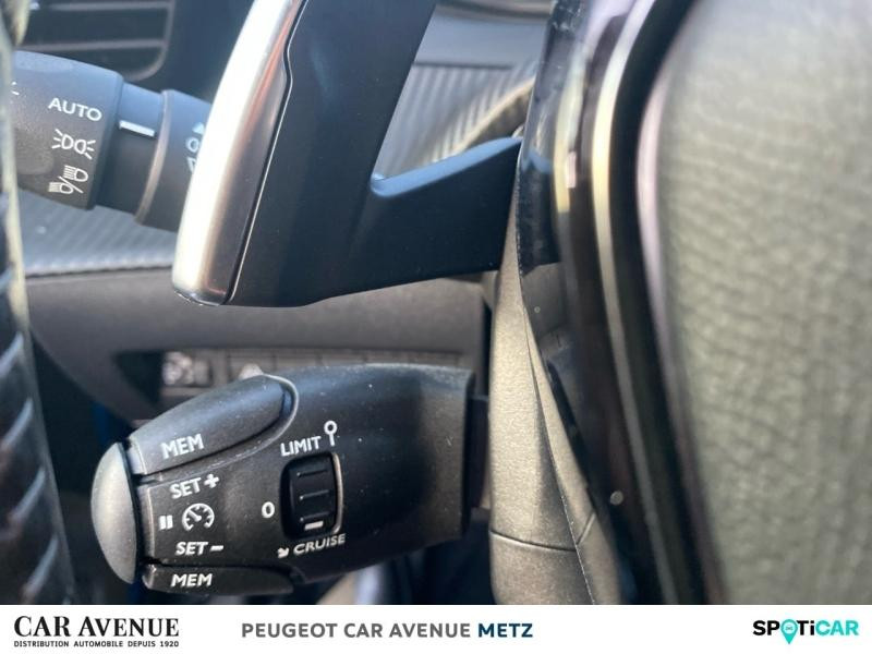 Occasion PEUGEOT 208 1.2 PureTech 100ch S&S Allure EAT8 2022 Bleu Vertigo (V) 14990 € à Metz