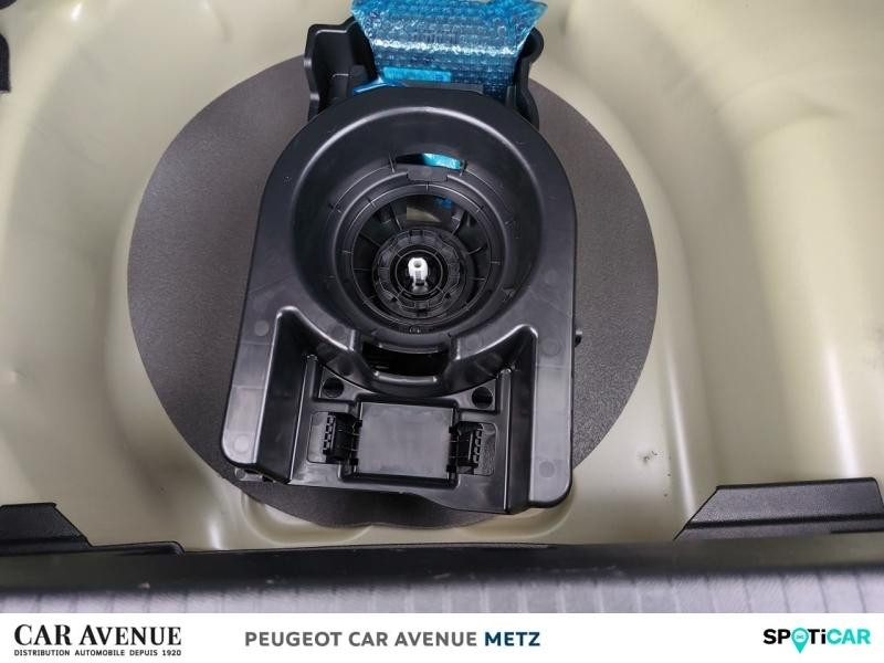 Occasion PEUGEOT 208 1.2 PureTech 100ch S&S Allure 2024 Jaune 15290 € à Metz