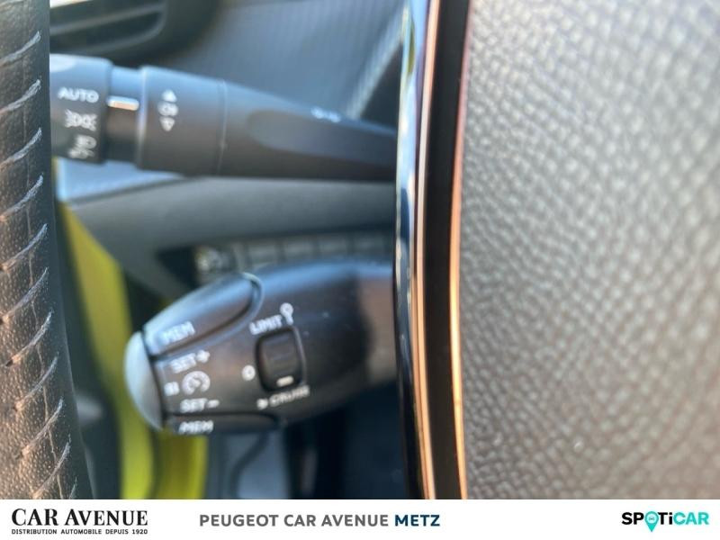 Occasion PEUGEOT 208 1.2 PureTech 100ch S&S Allure 2024 Jaune 14890 € à Metz
