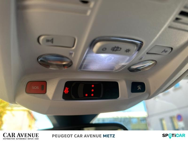 Occasion PEUGEOT 3008 1.2 PureTech 130ch S&S Roadtrip EAT8 2021 Noir Perla Nera (M) 19290 € à Metz