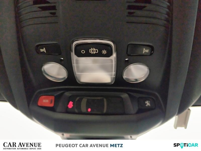 Occasion PEUGEOT 3008 1.2 PureTech 130ch GT Line S&S EAT6 2017 Blanc Nacré (S) 12800 € à Metz