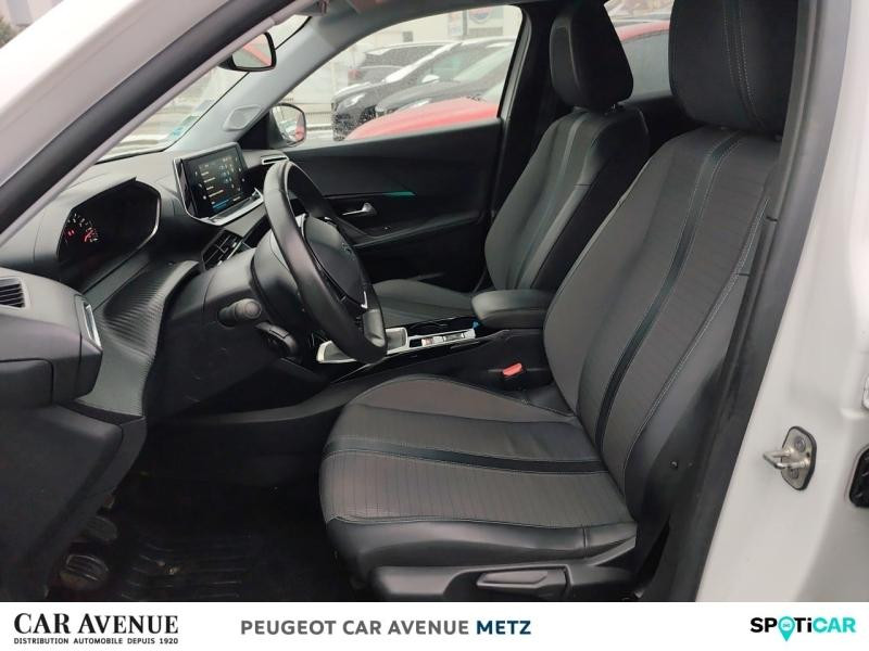 Used PEUGEOT 2008 1.2 PureTech 100ch S&S Allure 2021 Blanc banquise (O) € 15090 in Metz
