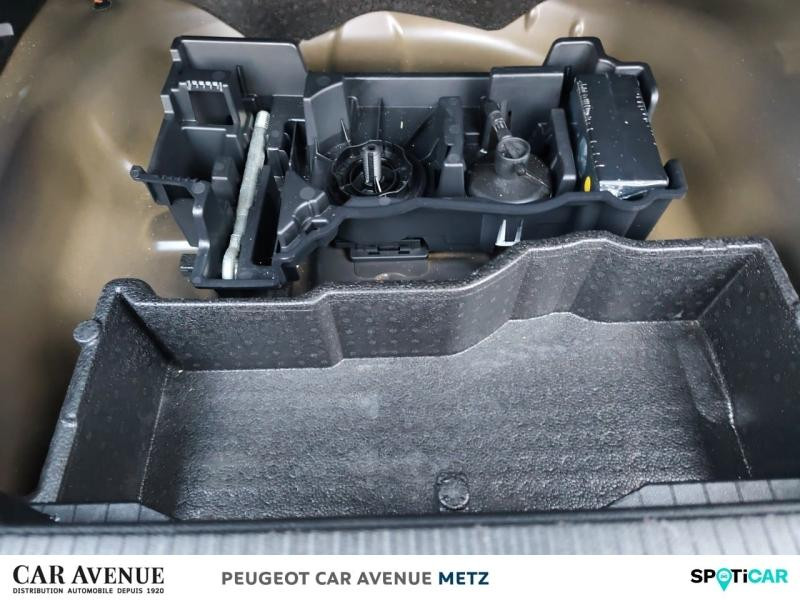 Occasion PEUGEOT 2008 1.2 PureTech 100ch S&S Active Business 2021 Noir Perla Nera (M) 13590 € à Metz