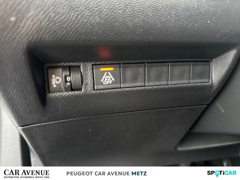 Occasion PEUGEOT 2008 1.2 PureTech 100ch S&S Active 2022 Blanc banquise (O) 15990 € à Metz