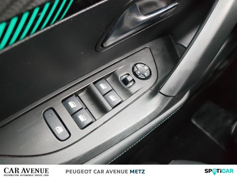Used PEUGEOT 2008 1.2 PureTech 100ch S&S Allure 2021 Blanc banquise (O) € 15090 in Metz