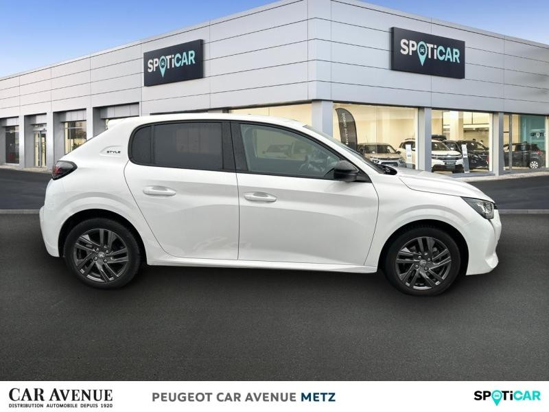 Used PEUGEOT 208 1.2 PureTech 100ch S&S Style 2022 Blanc Banquise (O) € 12790 in Metz