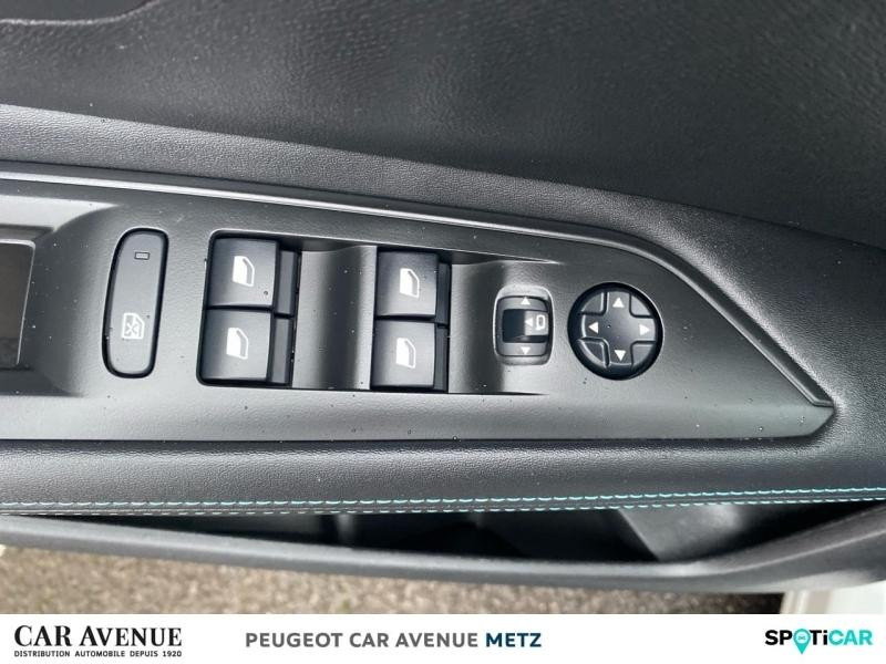 Used PEUGEOT 3008 1.2 PureTech 130ch S&S Allure EAT8 2021 Blanc Nacré (N) € 19490 in Metz