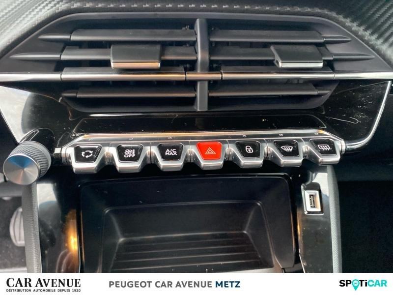 Occasion PEUGEOT 208 1.2 PureTech 100ch S&S Active Pack 2022 Blanc Banquise (O) 14900 € à Metz