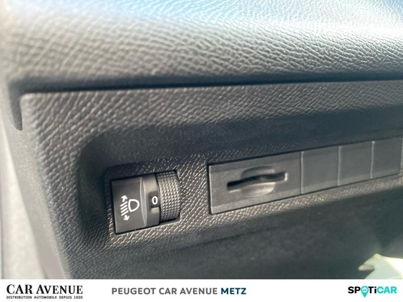 Occasion PEUGEOT 308 SW 1.5 BlueHDi 130ch S&S Active Pack EAT8 2022 P. m. gris platinium 16100 € à Metz