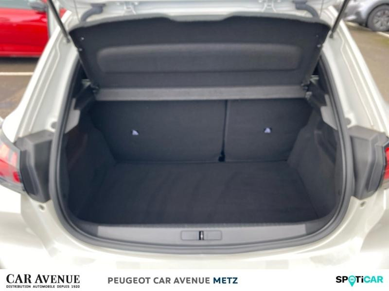 Occasion PEUGEOT 208 1.2 PureTech 100ch S&S Active Pack 2022 Blanc Banquise (O) 14900 € à Metz