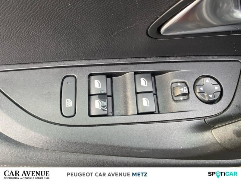 Occasion PEUGEOT 2008 1.5 BlueHDi 130ch S&S Allure Pack EAT8 125g 2022 Noir Perla Nera (M) 18190 € à Metz