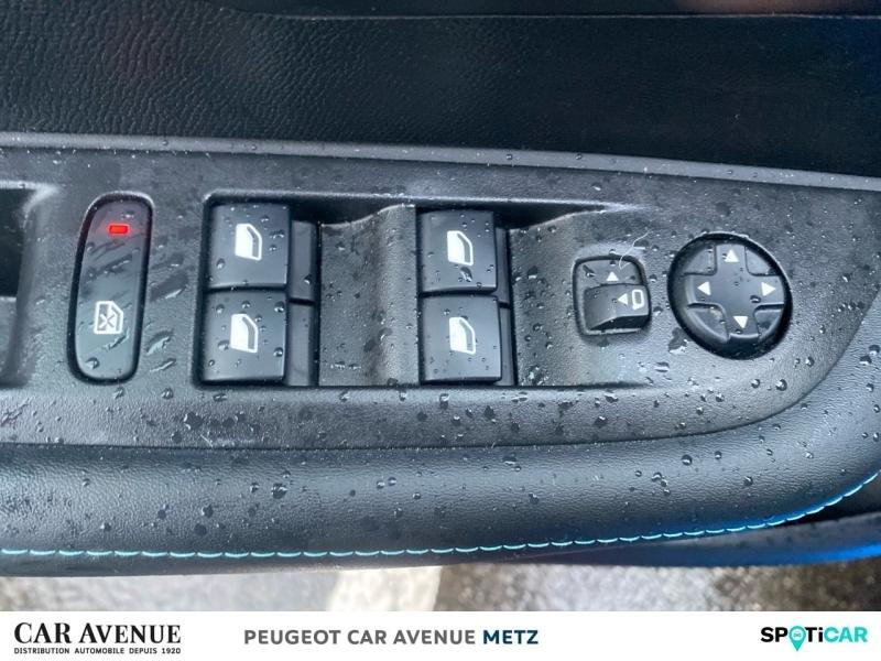 Occasion PEUGEOT 208 1.2 PureTech 100ch S&S Allure 118g 2021 Bleu Vertigo (V) 14590 € à Metz