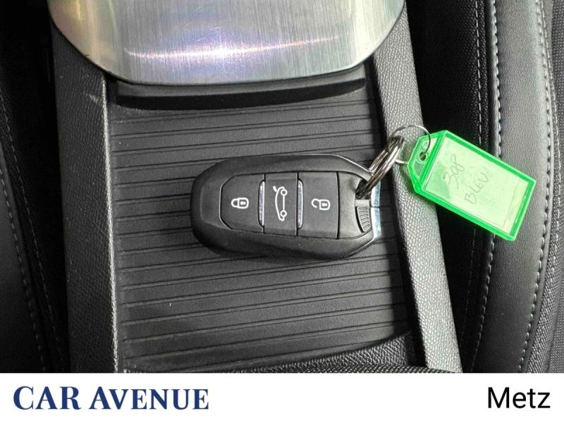 Used PEUGEOT 308 1.2 PureTech 130ch S&S Allure Pack EAT8 2020 Bleu Vertigo € 12490 in Metz