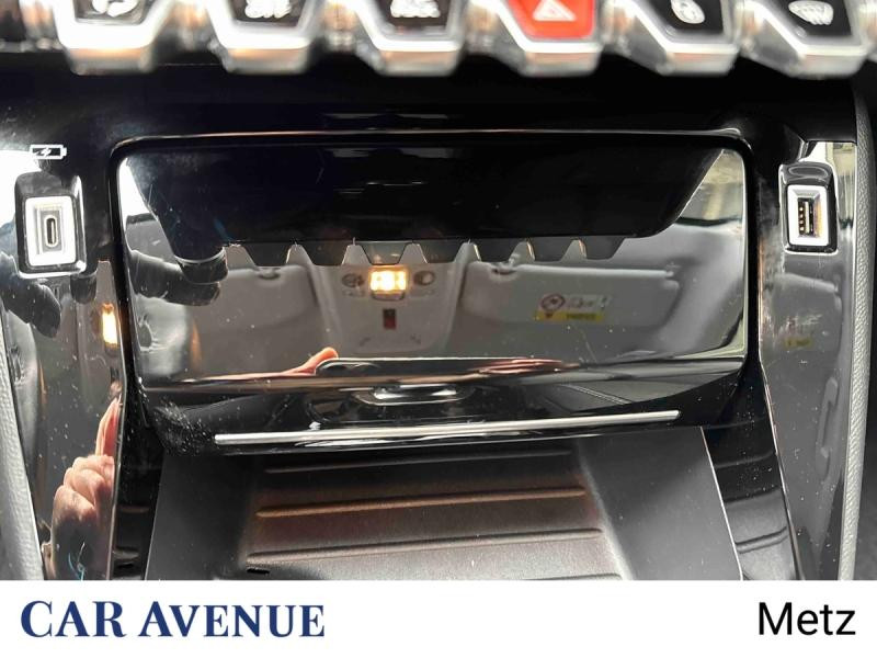 Used PEUGEOT 208 e-208 136ch Allure 2021 Blanc nacré € 15390 in Metz