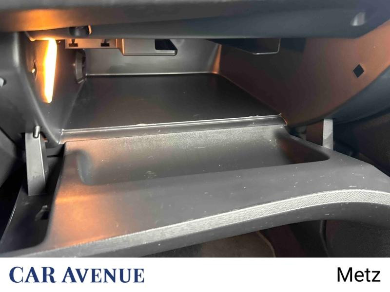 Used PEUGEOT 308 1.2 PureTech 130ch S&S Allure Pack EAT8 2020 Bleu Vertigo € 12490 in Metz